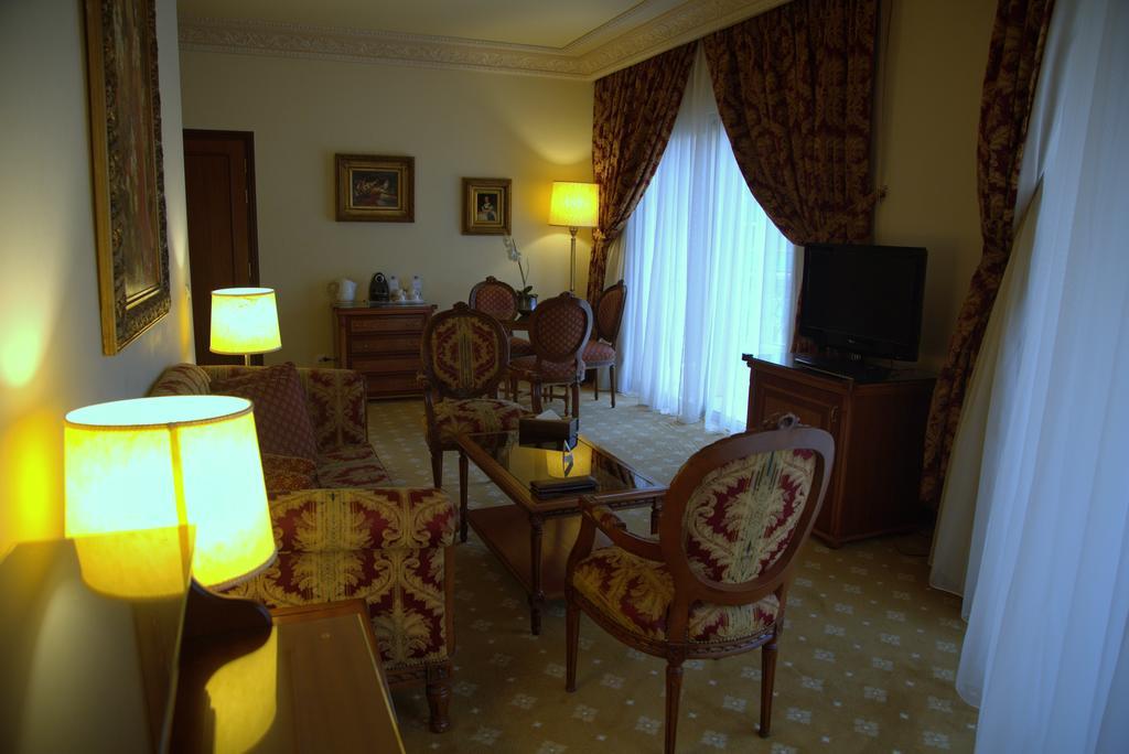 Serenada Golden Palace - Boutique Hotel Бейрут Экстерьер фото