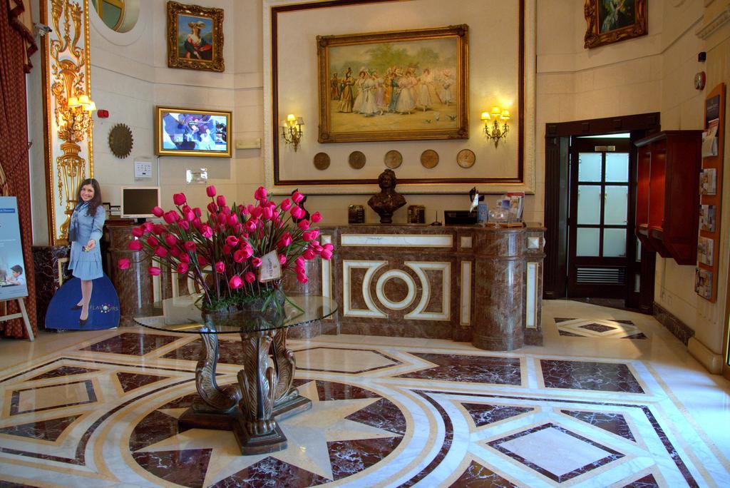 Serenada Golden Palace - Boutique Hotel Бейрут Экстерьер фото