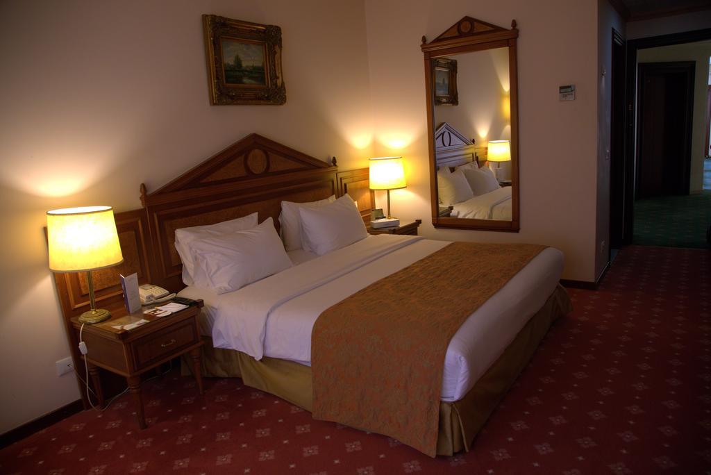 Serenada Golden Palace - Boutique Hotel Бейрут Экстерьер фото