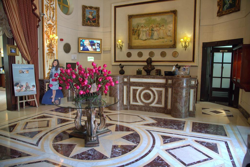 Serenada Golden Palace - Boutique Hotel Бейрут Экстерьер фото