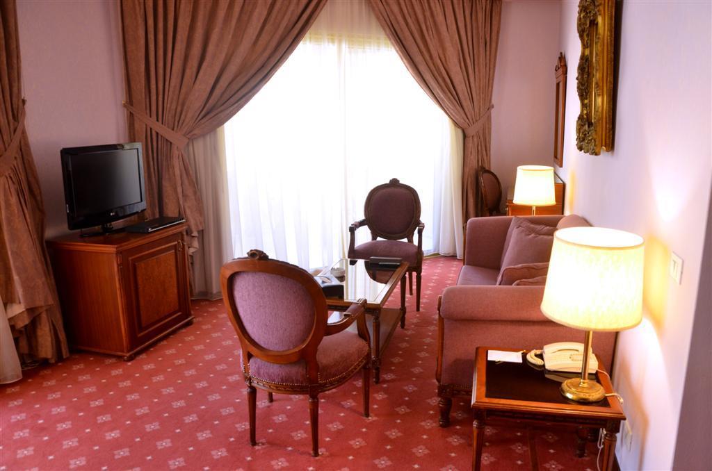 Serenada Golden Palace - Boutique Hotel Бейрут Экстерьер фото